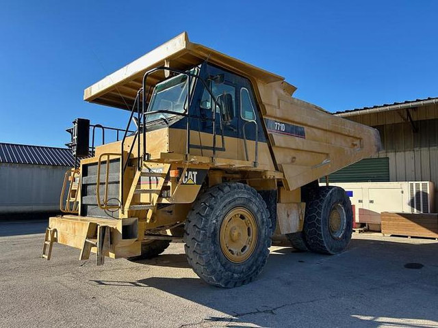 Caterpillar 771D - Shkarkues: foto 1 Caterpillar 771D - Shkarkues: foto 1