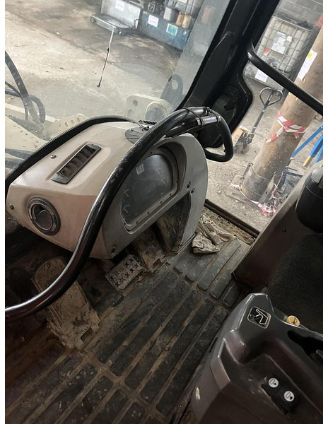 Caterpillar 963D - Fadrom me zinxhir: foto 5 Caterpillar 963D - Fadrom me zinxhir: foto 5