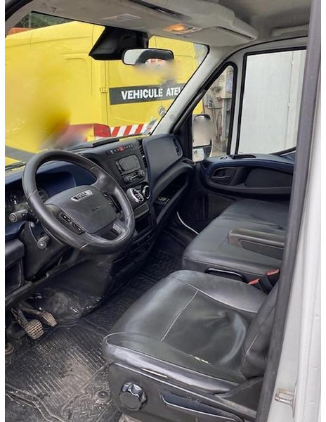 Iveco 35C18 - Kamion vetëshkarkues: foto 2 Iveco 35C18 - Kamion vetëshkarkues: foto 2