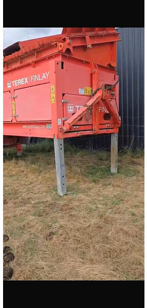 Terex FINLAY 390 - Makinë sitëse: foto 5 Terex FINLAY 390 - Makinë sitëse: foto 5