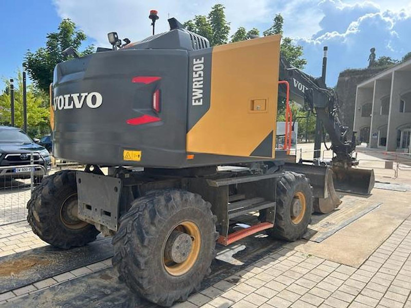 Volvo EWR150E - Ekskavator me goma: foto 3 Volvo EWR150E - Ekskavator me goma: foto 3