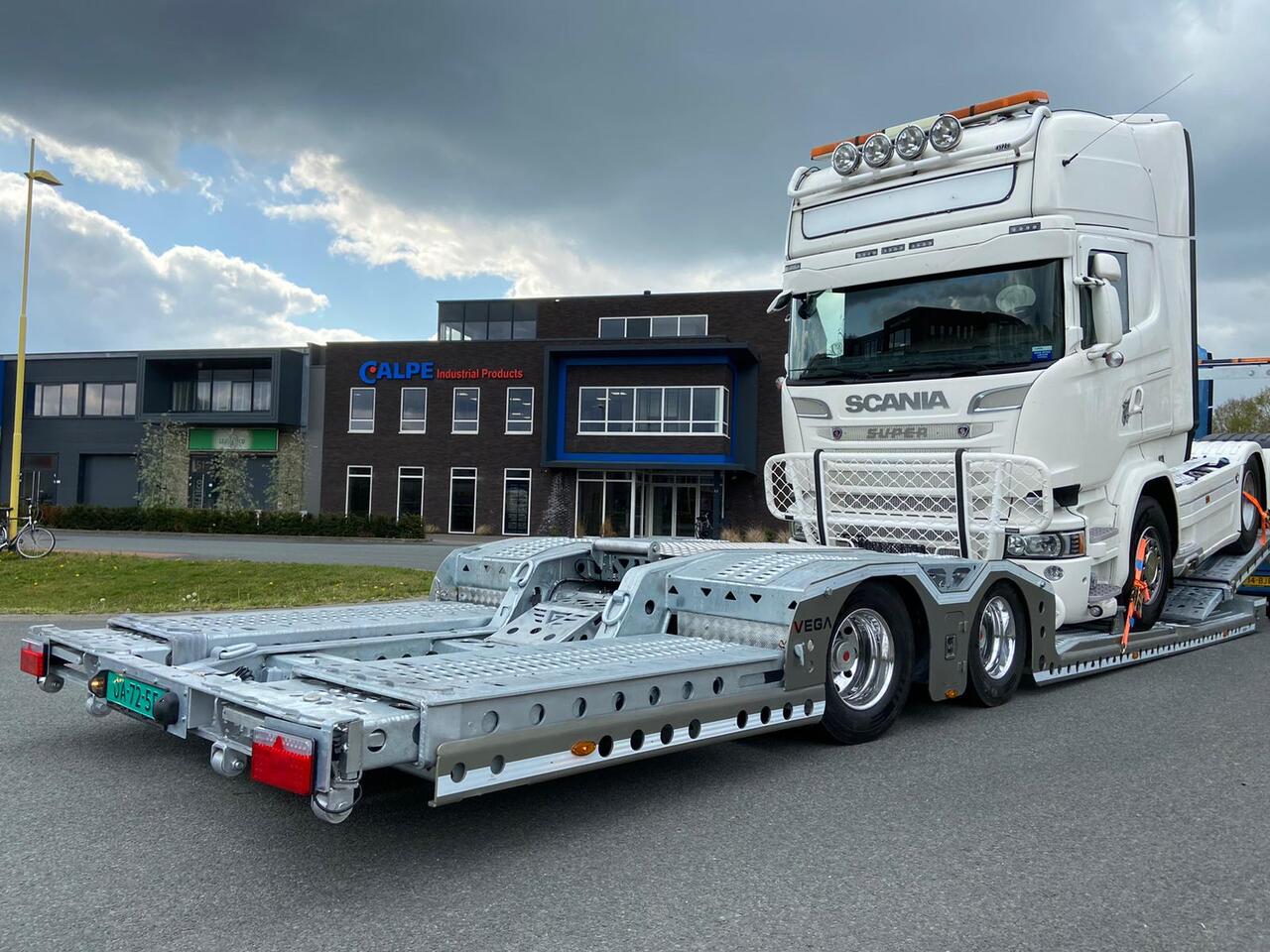 Vegafix (2 Axle Truck Carrier) - Gjysmë rimorkio autotransportuese: foto 4 Vegafix (2 Axle Truck Carrier) - Gjysmë rimorkio autotransportuese: foto 4