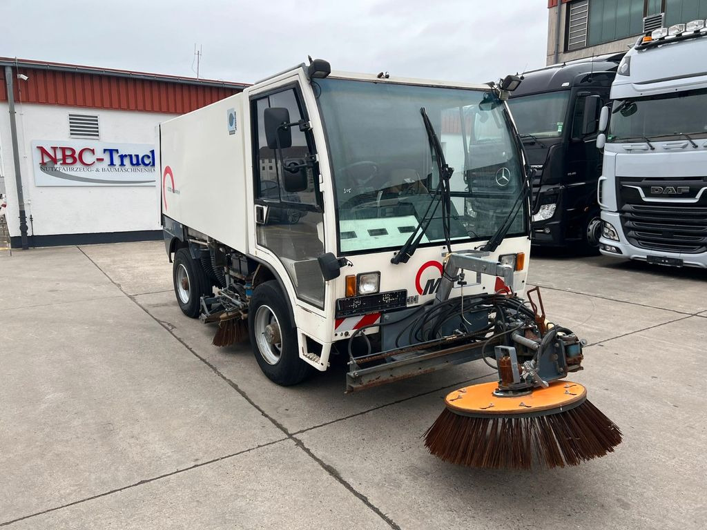 AEBI MFH 5000 * IVECO MOTOR * KLIMA * - Makinë fshirëse për rrugët: foto 2 AEBI MFH 5000 * IVECO MOTOR * KLIMA * - Makinë fshirëse për rrugët: foto 2