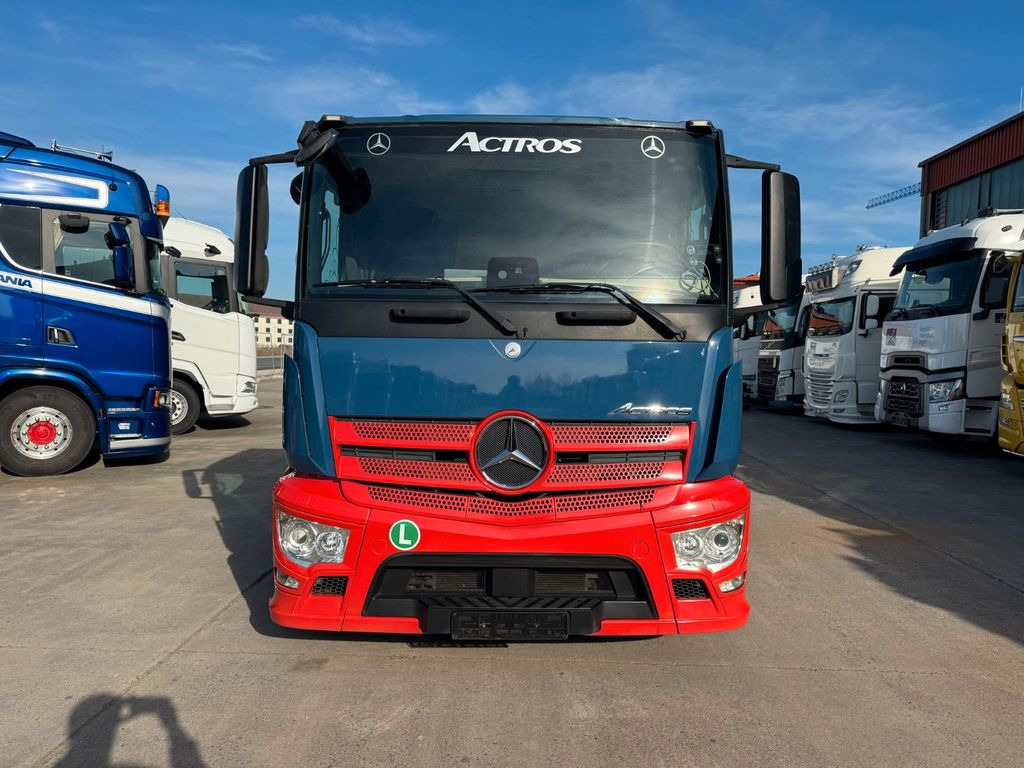 Mercedes-Benz ACTROS 1843 * AUTOTRANSPORTER * LEDER * ACC * - Gjysmë-kamion: foto 3 Mercedes-Benz ACTROS 1843 * AUTOTRANSPORTER * LEDER * ACC * - Gjysmë-kamion: foto 3