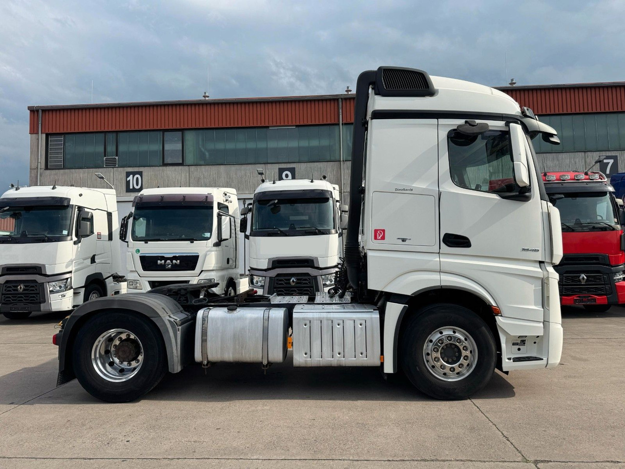 Mercedes-Benz ACTROS 1846 * RETARDER + 2X TANK * ALCOA * KIPPH - Gjysmë-kamion: foto 5 Mercedes-Benz ACTROS 1846 * RETARDER + 2X TANK * ALCOA * KIPPH - Gjysmë-kamion: foto 5