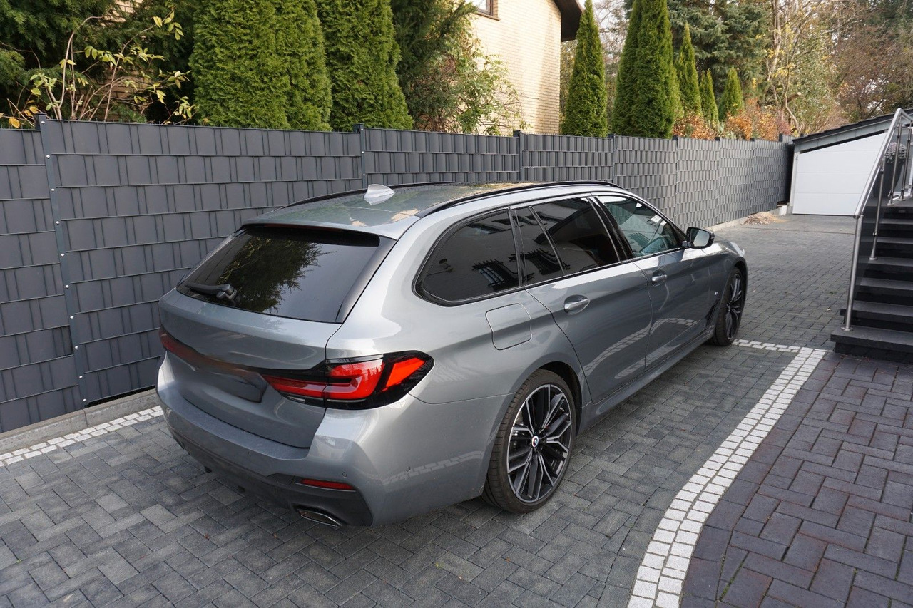 BMW 530 xDrive Touríng - Makinë me portobagazh: foto 2 BMW 530 xDrive Touríng - Makinë me portobagazh: foto 2