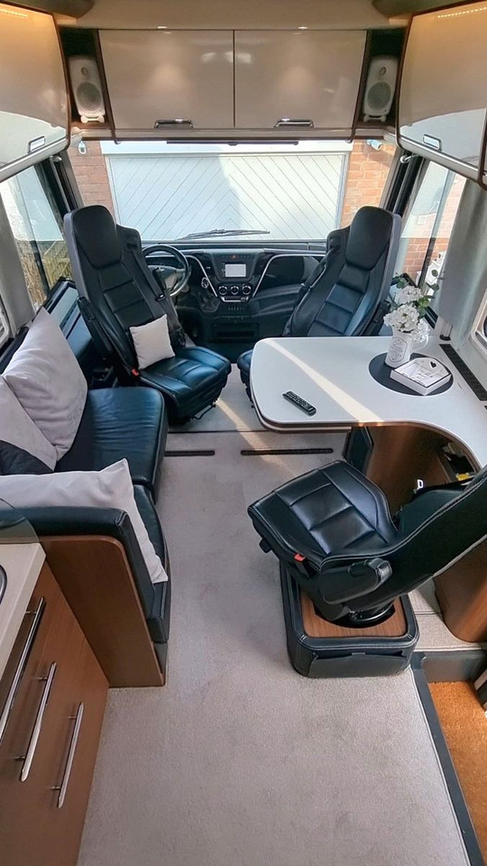 Niesmann + Bischoff Flair 880 BE - Kamper i integruar: foto 2 Niesmann + Bischoff Flair 880 BE - Kamper i integruar: foto 2