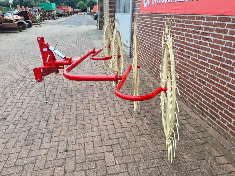 4 bords gedragen acrobaat - Barkthyese/ Shkundës bari: foto 5 4 bords gedragen acrobaat - Barkthyese/ Shkundës bari: foto 5