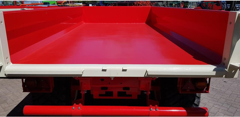 Beco - Rimorkio vetëshkarkuese: foto 5 Beco - Rimorkio vetëshkarkuese: foto 5