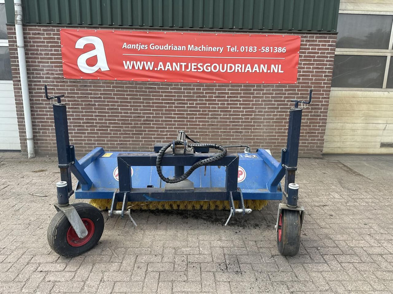 Bezem - Gebruikt - Fshesë: foto 1 Bezem - Gebruikt - Fshesë: foto 1