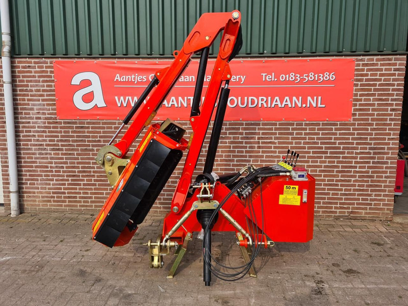 Boxer AM110-42 - Korrëse bari i kopshtit: foto 1 Boxer AM110-42 - Korrëse bari i kopshtit: foto 1