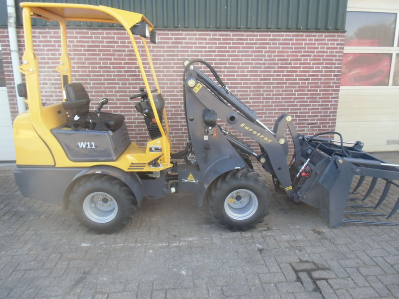 Eurotrac N4511, W11 - Minshkarkues: foto 1 Eurotrac N4511, W11 - Minshkarkues: foto 1