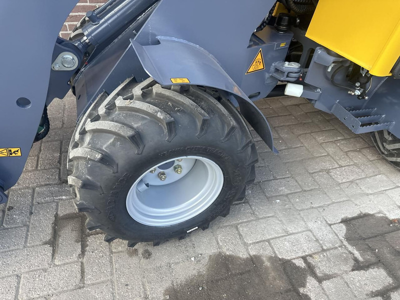 Eurotrac W11 EC - Fadrom: foto 5 Eurotrac W11 EC - Fadrom: foto 5