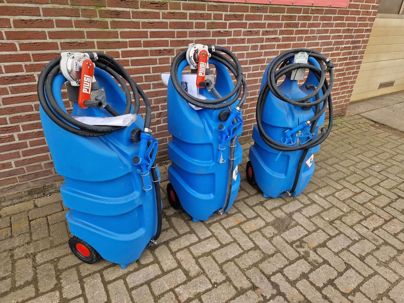 Mobiele kunststof tank voor AdBlue - Autobot: foto 2 Mobiele kunststof tank voor AdBlue - Autobot: foto 2