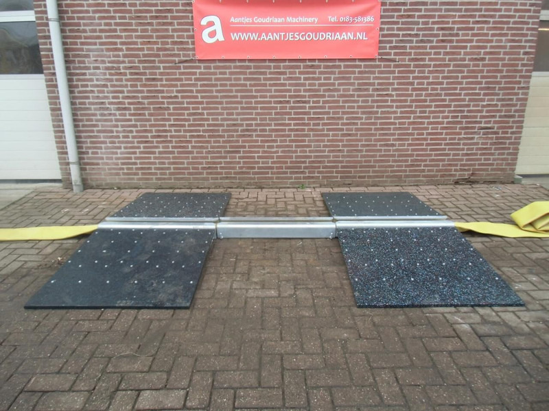 Onbekend Slangenbrug - Pajisje për trajtimin e materialeve: foto 2 Onbekend Slangenbrug - Pajisje për trajtimin e materialeve: foto 2