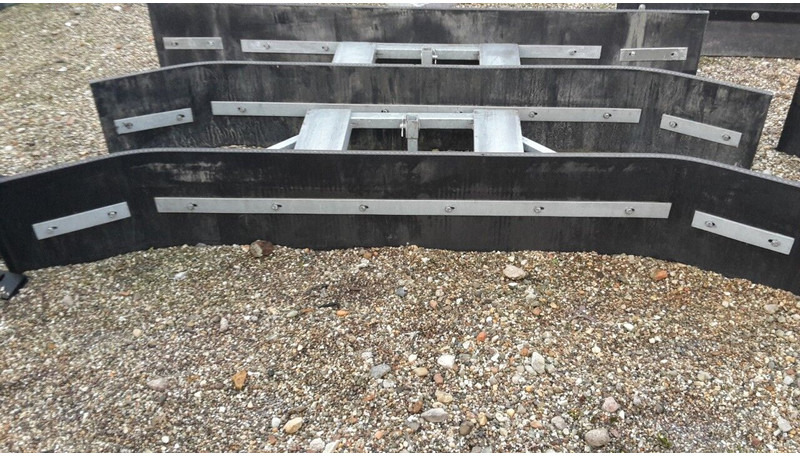 Rubberschuif lepelinsteek - Pajisje për lirimin e tokës: foto 2 Rubberschuif lepelinsteek - Pajisje për lirimin e tokës: foto 2