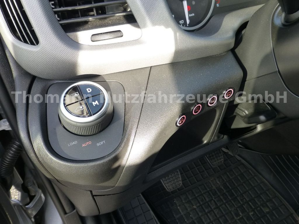 Karrotrec, Kamioncine i ri Iveco DAILY 70C18 DoKa Schiebeplateau Luftfed Navi: foto 27
