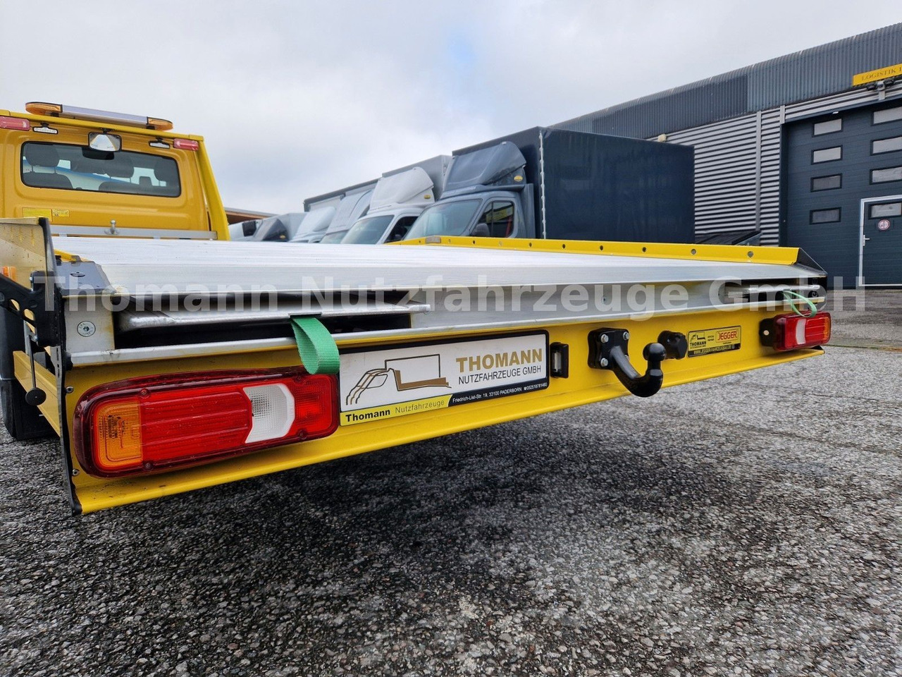 Iveco DAILY 70C18 Festplateau Alu Premium Navi ACC - Karrotrec: foto 5 Iveco DAILY 70C18 Festplateau Alu Premium Navi ACC - Karrotrec: foto 5