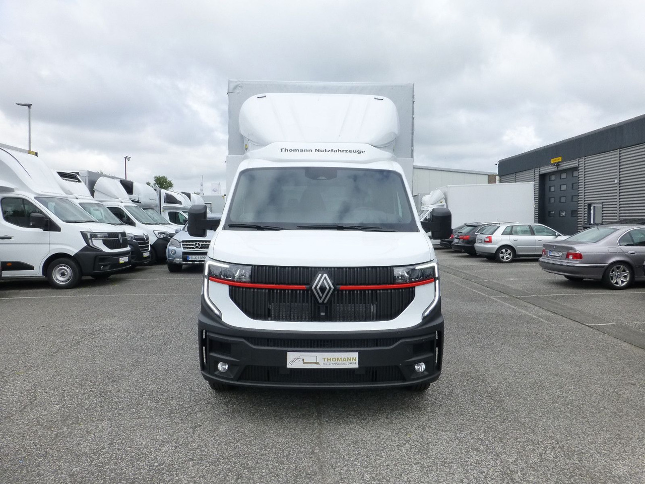 Renault NEW Master Pritsche Plane BÄR Ladebordwand - Kamioncine me tendë: foto 4 Renault NEW Master Pritsche Plane BÄR Ladebordwand - Kamioncine me tendë: foto 4