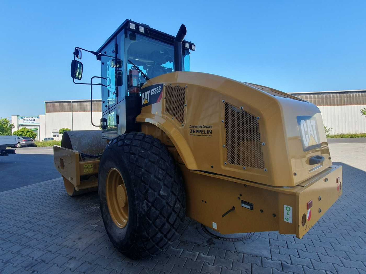 CAT CS66B Walzenzug / 2017 / nur 630h! / Klima - Ngjeshës: foto 5 CAT CS66B Walzenzug / 2017 / nur 630h! / Klima - Ngjeshës: foto 5