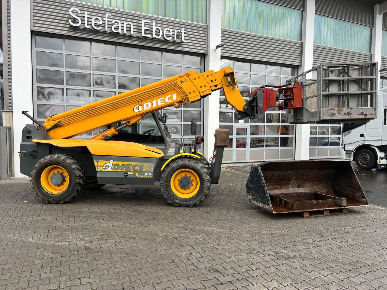 Dieci Icarus 40.16 ET 166 / 4.238 h / 2003 - Ekskavator teleskopik: foto 2 Dieci Icarus 40.16 ET 166 / 4.238 h / 2003 - Ekskavator teleskopik: foto 2