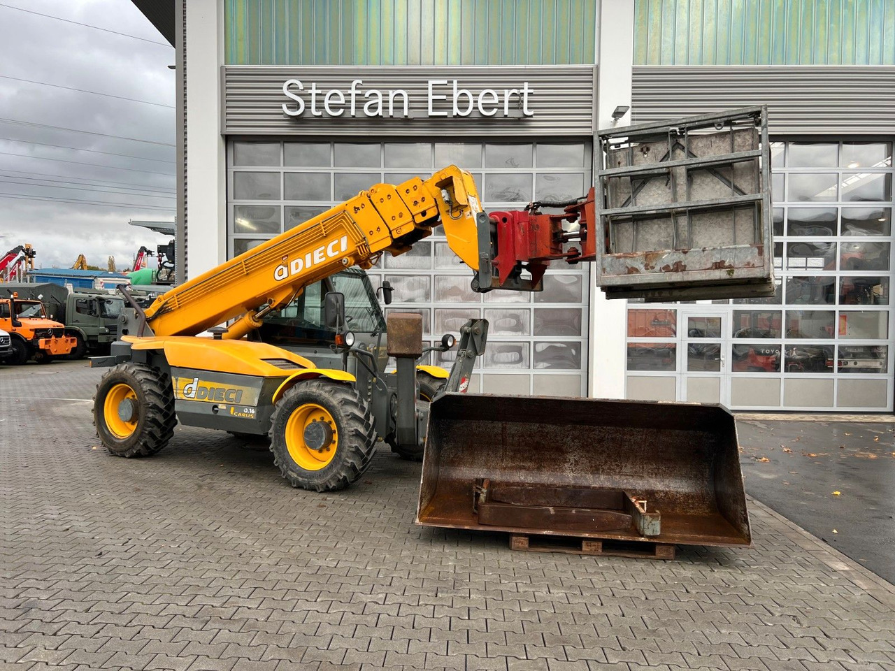 Dieci Icarus 40.16 ET 166 / 4.238 h / 2003 - Ekskavator teleskopik: foto 1 Dieci Icarus 40.16 ET 166 / 4.238 h / 2003 - Ekskavator teleskopik: foto 1