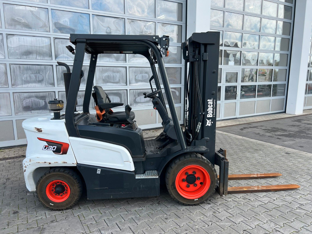Doosan D30NXS / nur 482h! / 12.2023 / SS - Pirun elektrik: foto 3 Doosan D30NXS / nur 482h! / 12.2023 / SS - Pirun elektrik: foto 3