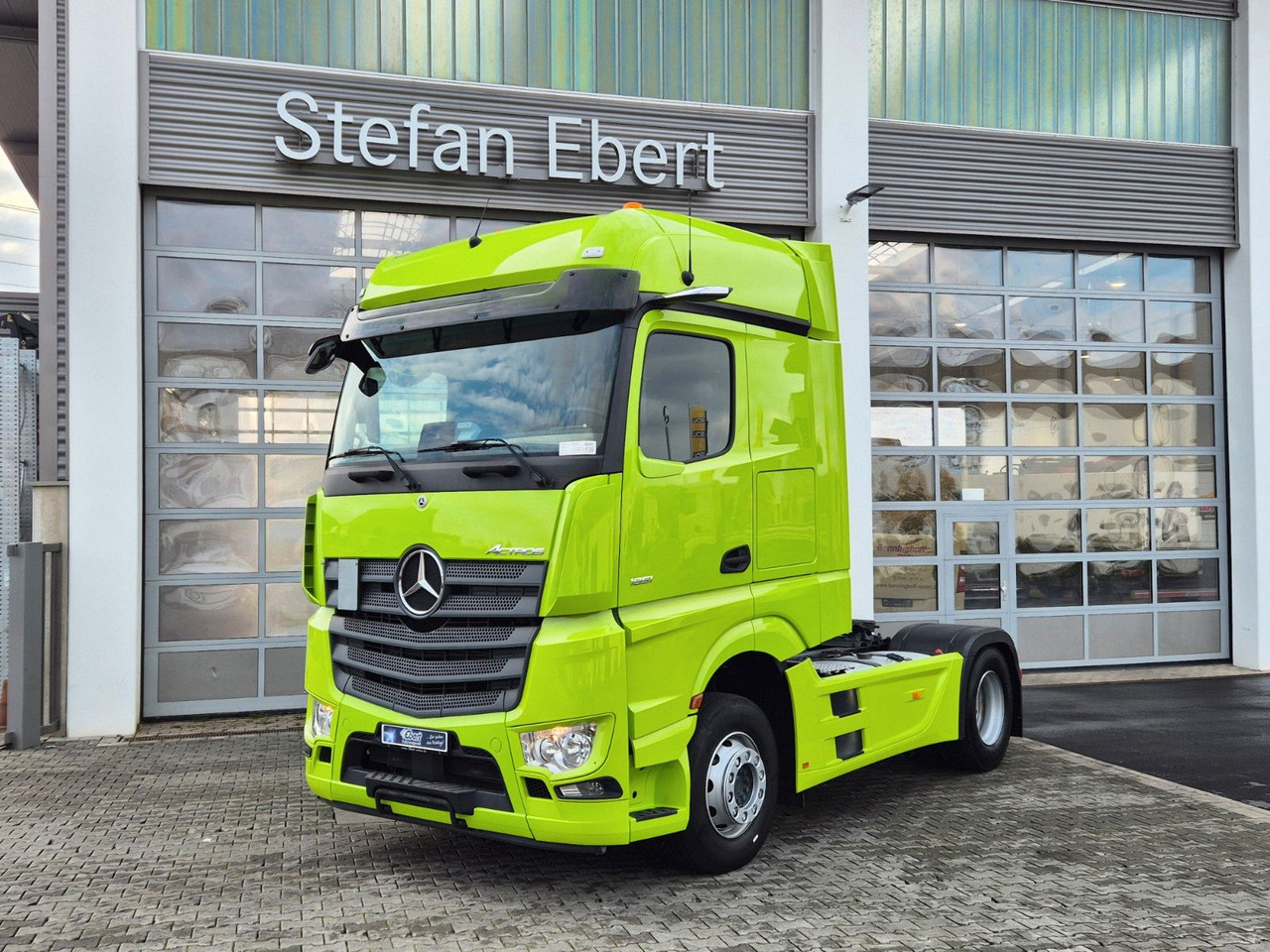 Mercedes-Benz Actros 1851 LS Öl-Retarder Standklima Mirror Big - Gjysmë-kamion: foto 3 Mercedes-Benz Actros 1851 LS Öl-Retarder Standklima Mirror Big - Gjysmë-kamion: foto 3
