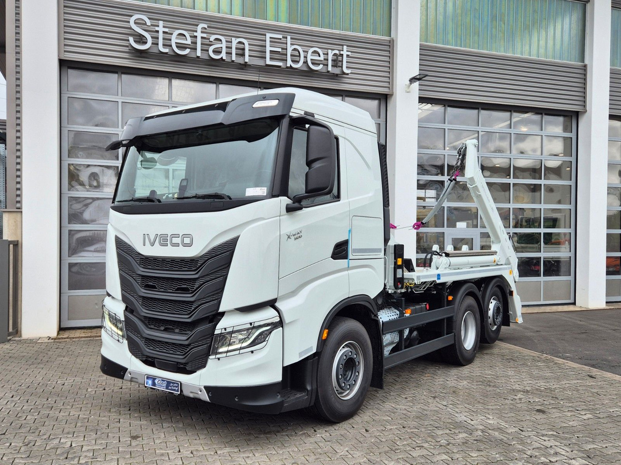Iveco AS280X50Y/PS ON Meiller AK 16. T Funk AHK - Kamion vetëshkarkues: foto 1 Iveco AS280X50Y/PS ON Meiller AK 16. T Funk AHK - Kamion vetëshkarkues: foto 1