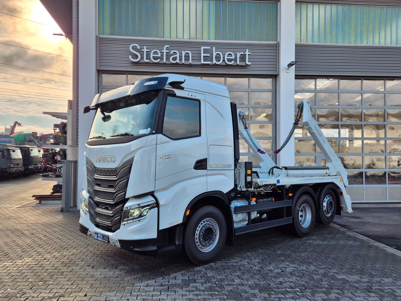 Iveco AS280X58Y/ PS ON Meiller AK 16. T Funk AHK Cam - Kamion vetëshkarkues: foto 1 Iveco AS280X58Y/ PS ON Meiller AK 16. T Funk AHK Cam - Kamion vetëshkarkues: foto 1