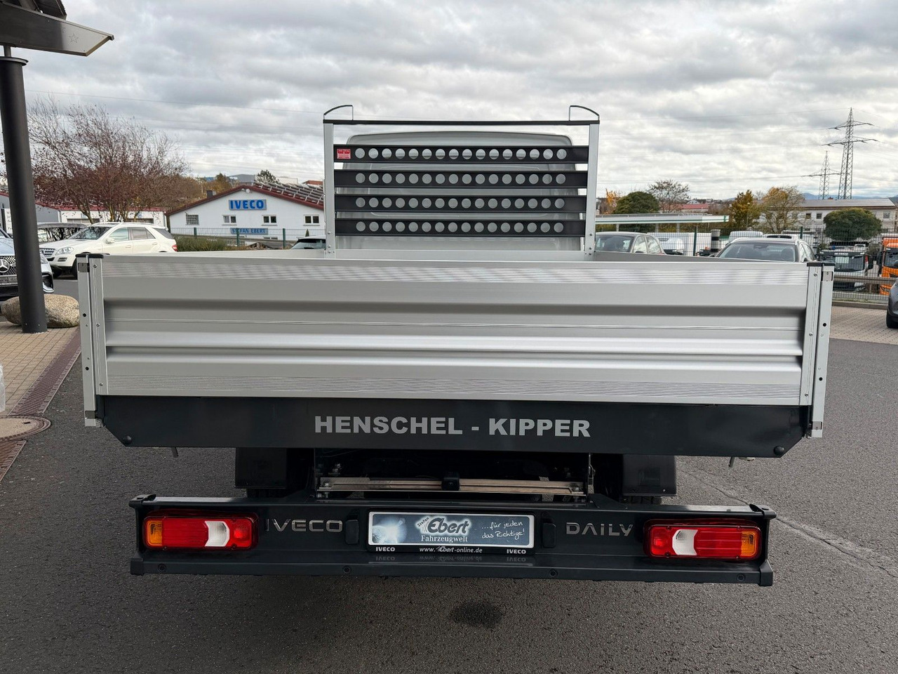 Iveco Daily 35S14 A8*R3.450mm*Automatik*Kamera*2Sitze* - Kamioncine vetëshkarkuese: foto 5 Iveco Daily 35S14 A8*R3.450mm*Automatik*Kamera*2Sitze* - Kamioncine vetëshkarkuese: foto 5