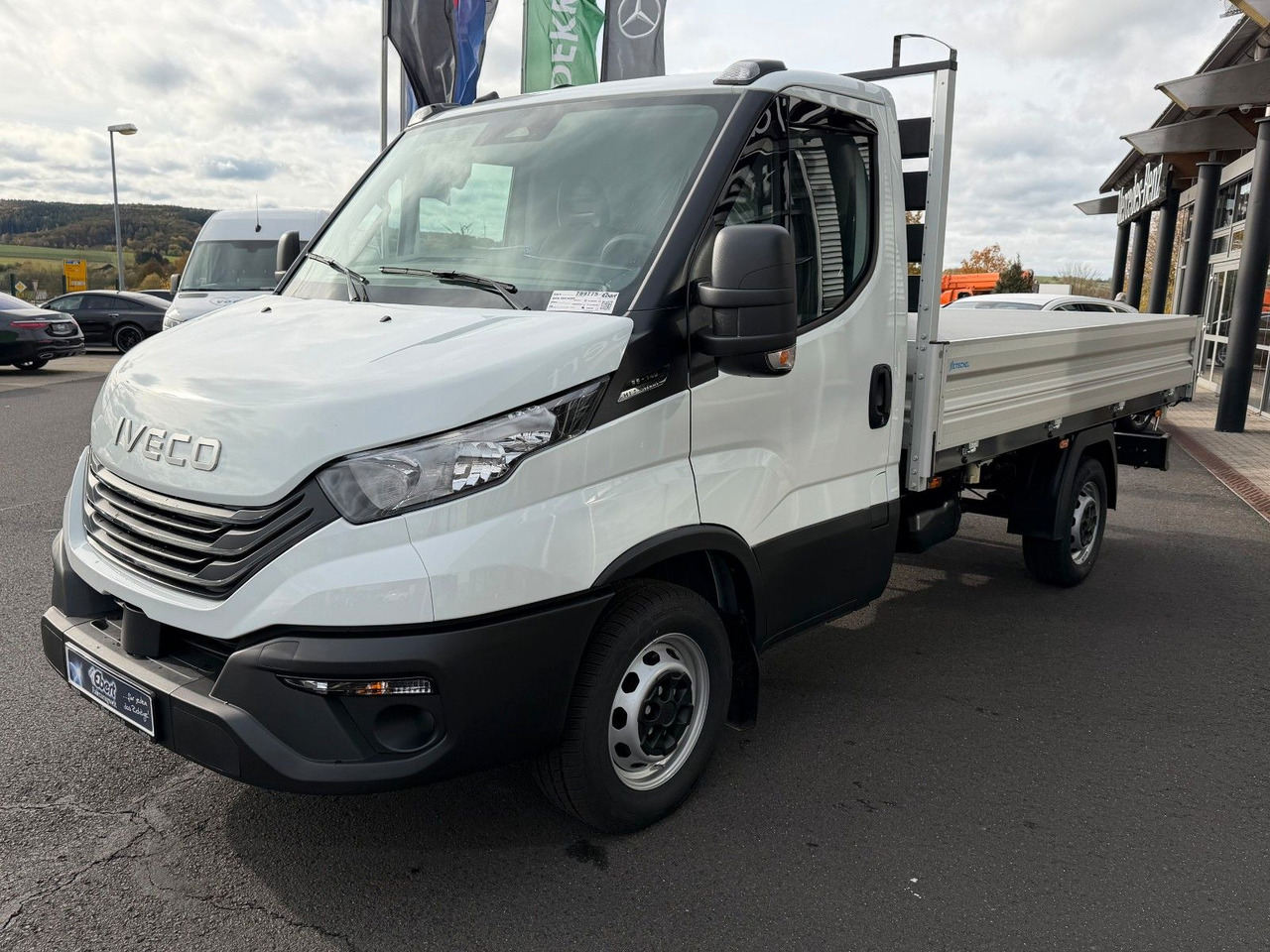 Iveco Daily 35S14 A8*R3.450mm*Automatik*Kamera*2Sitze* - Kamioncine vetëshkarkuese: foto 3 Iveco Daily 35S14 A8*R3.450mm*Automatik*Kamera*2Sitze* - Kamioncine vetëshkarkuese: foto 3