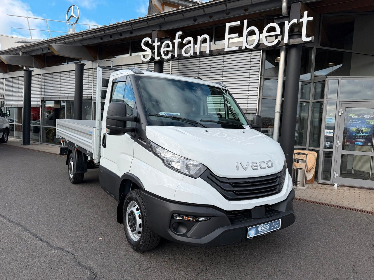 Iveco Daily 35S14 A8*R3.450mm*Automatik*Kamera*3Sitze* - Kamioncine vetëshkarkuese: foto 1 Iveco Daily 35S14 A8*R3.450mm*Automatik*Kamera*3Sitze* - Kamioncine vetëshkarkuese: foto 1