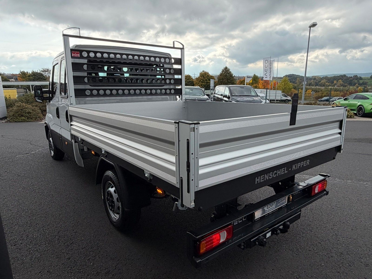 Iveco Daily 35S16 A8 *R.3450mm*Automatik*AHK*7-Sitze* - Kamioncine vetëshkarkuese, Kamioncine dopio kabinë: foto 4 Iveco Daily 35S16 A8 *R.3450mm*Automatik*AHK*7-Sitze* - Kamioncine vetëshkarkuese, Kamioncine dopio kabinë: foto 4