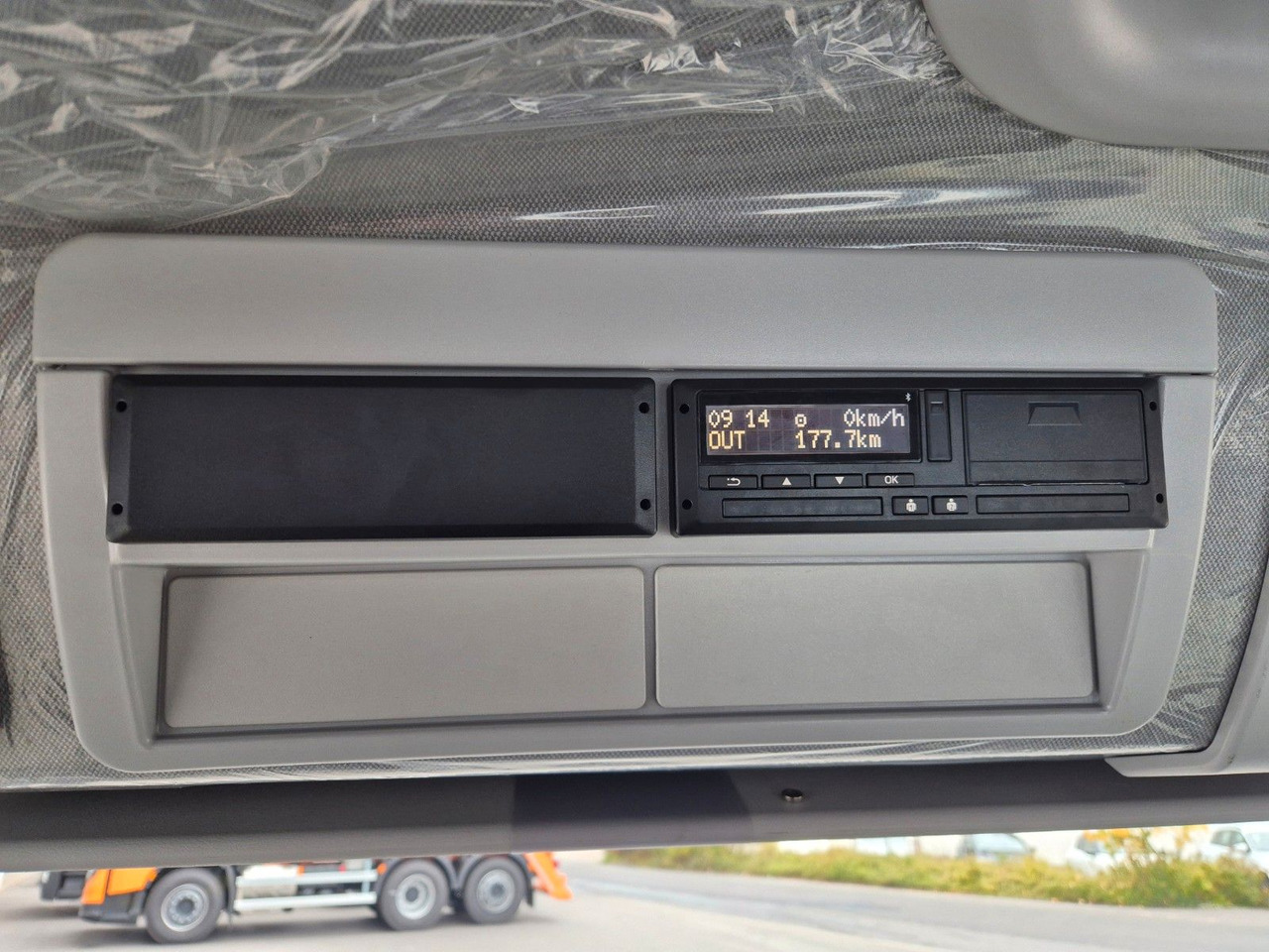 Kamioncine vetëshkarkuese Iveco Eurocargo ML80E21 Meiller Kipper 2x AHK 3 Sitze: foto 20 Kamioncine vetëshkarkuese Iveco Eurocargo ML80E21 Meiller Kipper 2x AHK 3 Sitze: foto 20