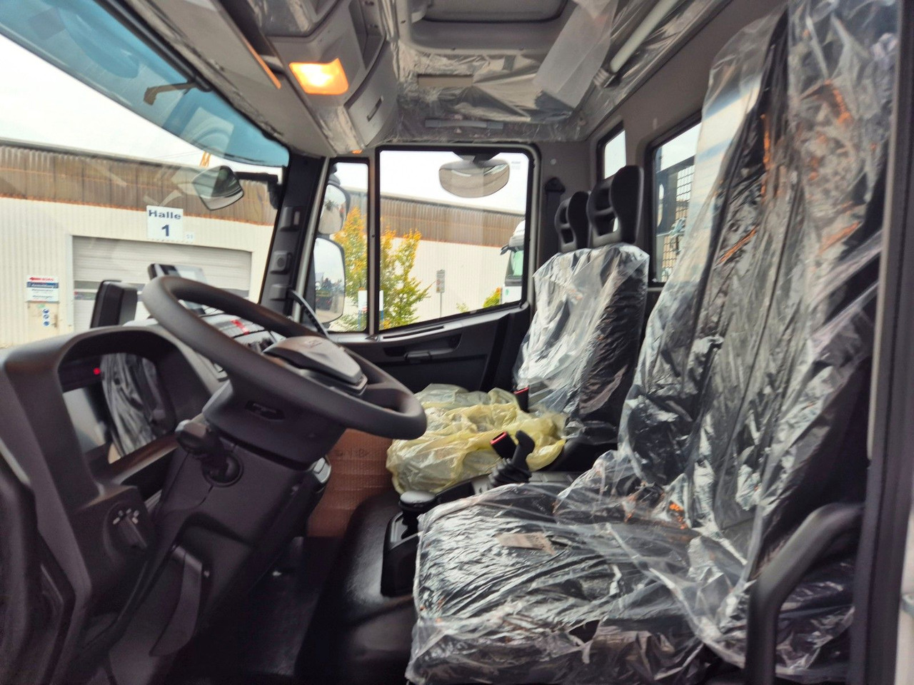 Kamioncine vetëshkarkuese Iveco Eurocargo ML80E21 Meiller Kipper 2x AHK 3 Sitze: foto 13 Kamioncine vetëshkarkuese Iveco Eurocargo ML80E21 Meiller Kipper 2x AHK 3 Sitze: foto 13