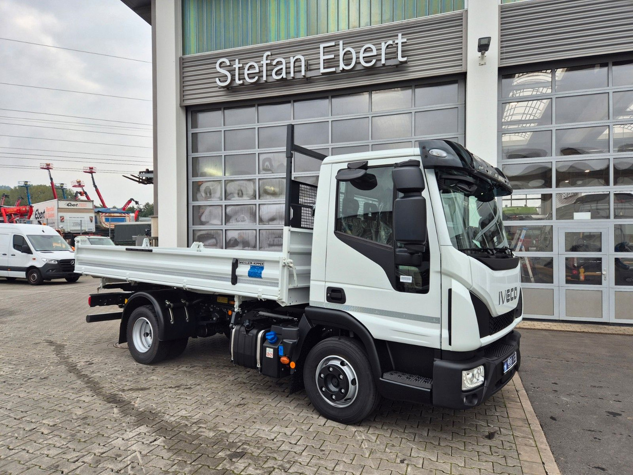 Iveco Eurocargo ML80E21 Meiller Kipper 2x AHK 3 Sitze - Kamion vetëshkarkues: foto 5 Iveco Eurocargo ML80E21 Meiller Kipper 2x AHK 3 Sitze - Kamion vetëshkarkues: foto 5