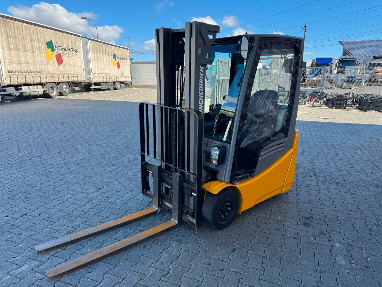 Jungheinrich EFG 215 / Triplex: 4.25m! / SS / nur 2.865h! - Pirun elektrik: foto 5 Jungheinrich EFG 215 / Triplex: 4.25m! / SS / nur 2.865h! - Pirun elektrik: foto 5