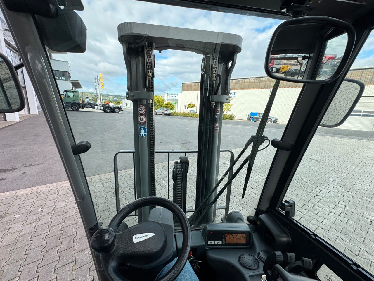 Pirun elektrik Jungheinrich EFG 215 / Triplex: 4.25m! / SS / nur 716h!: foto 13