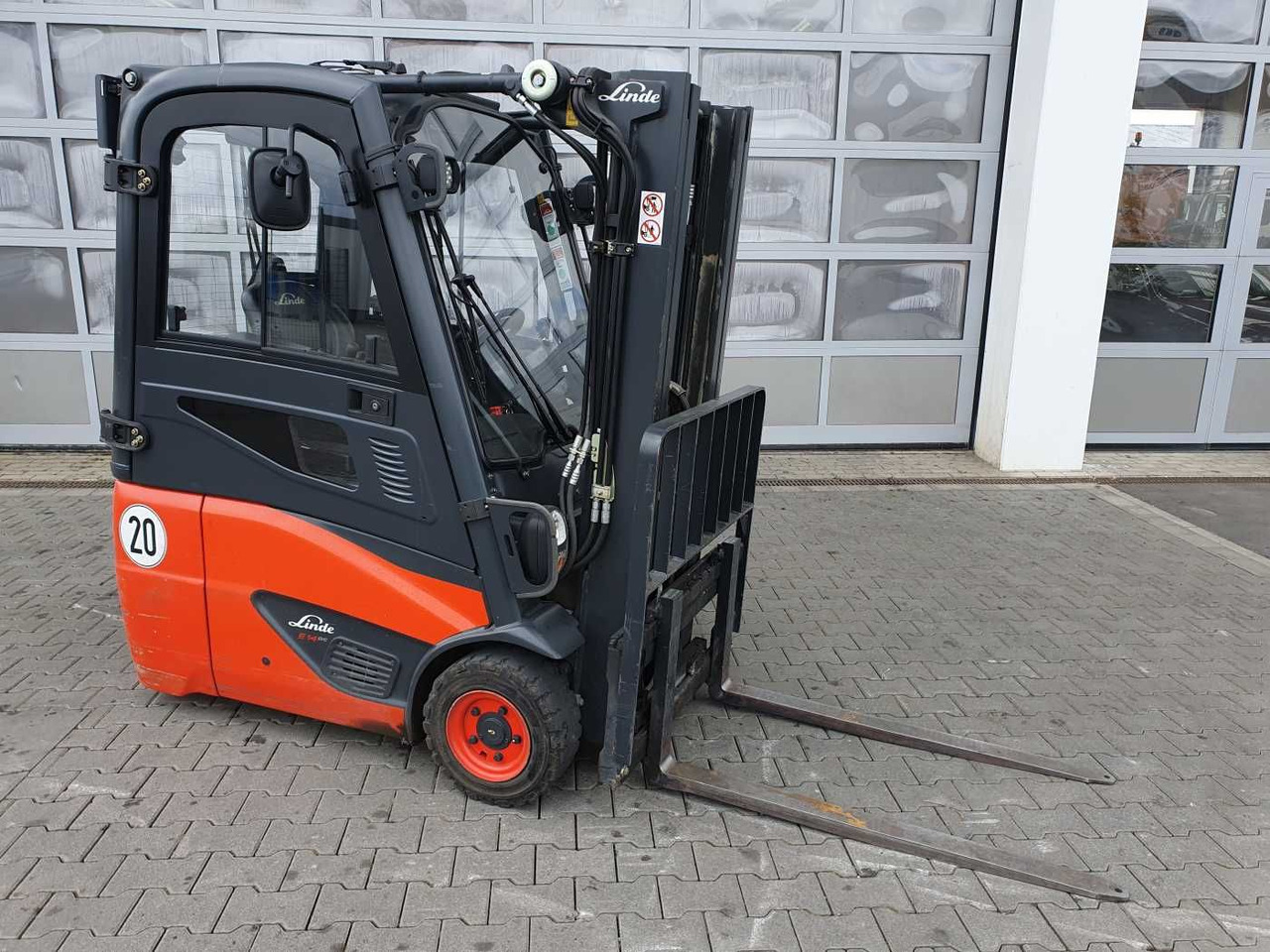 Linde E14 - 02 / Triplex: 4.00m! / SS / nur 2.119h! - Pirun elektrik: foto 2 Linde E14 - 02 / Triplex: 4.00m! / SS / nur 2.119h! - Pirun elektrik: foto 2