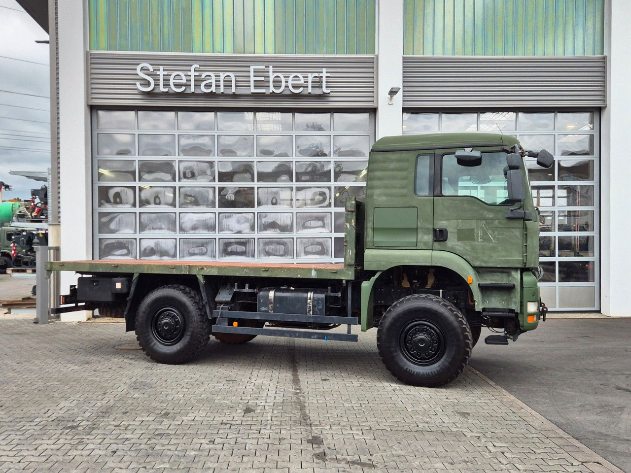 Kamion me karroceri të hapur MAN TGA 18.360 4x4 BB Pritsche Single Bereifung: foto 6 Kamion me karroceri të hapur MAN TGA 18.360 4x4 BB Pritsche Single Bereifung: foto 6