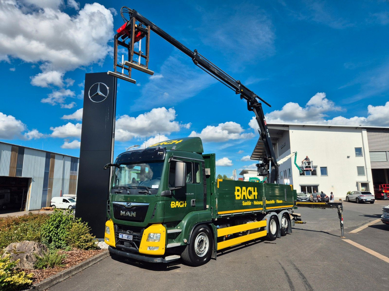 MAN TGS 26.420 6x2-4 LL Hiab 177K PRO 2 Stück - Kamion me vinç: foto 1 MAN TGS 26.420 6x2-4 LL Hiab 177K PRO 2 Stück - Kamion me vinç: foto 1