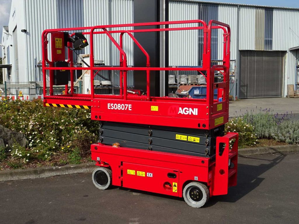 Magni ES0807E Scherenbühne // 7.8m Arbeitshöhe - Ngritës gërshërë: foto 4 Magni ES0807E Scherenbühne // 7.8m Arbeitshöhe - Ngritës gërshërë: foto 4