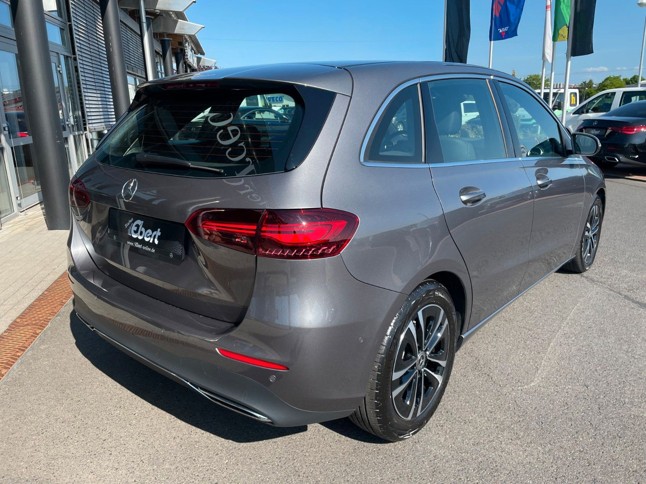 Mercedes-Benz B 200 d Progressive R-Kamera+Carplay+El.Heckklap - Makinë me portobagazh: foto 4 Mercedes-Benz B 200 d Progressive R-Kamera+Carplay+El.Heckklap - Makinë me portobagazh: foto 4