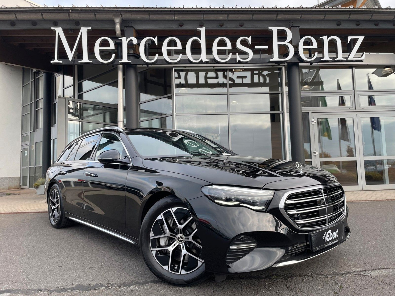 Mercedes-Benz E 220 d T Exclusive Nappa+AHK+360°+Burm+Sitzklim - Makinë me portobagazh: foto 1 Mercedes-Benz E 220 d T Exclusive Nappa+AHK+360°+Burm+Sitzklim - Makinë me portobagazh: foto 1
