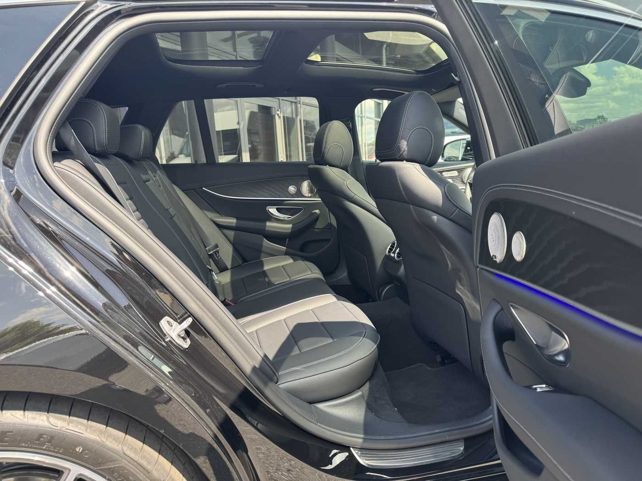 Makinë me portobagazh Mercedes-Benz E 220d AMG+Pano+Burm+Distr+Memory+AHK+360: foto 7 Makinë me portobagazh Mercedes-Benz E 220d AMG+Pano+Burm+Distr+Memory+AHK+360: foto 7