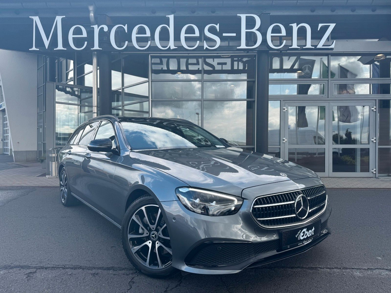 Mercedes-Benz E 220d Avantgarde+DistrPlus+Pano+Burm+360+Night - Makinë me portobagazh: foto 1 Mercedes-Benz E 220d Avantgarde+DistrPlus+Pano+Burm+360+Night - Makinë me portobagazh: foto 1