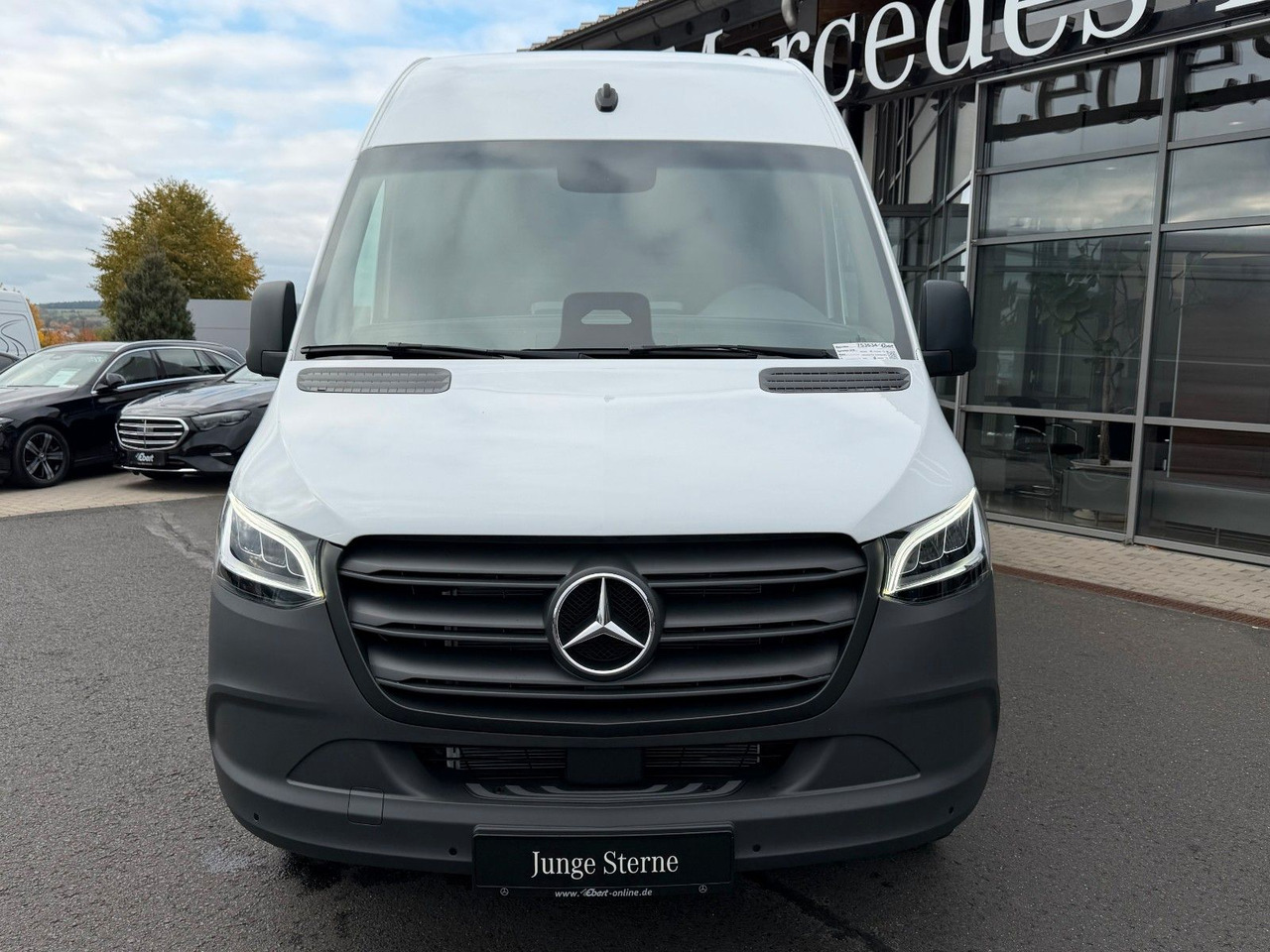 Mercedes-Benz Sprinter 319 CDI 4325 DISTRONIC Klima AHK - Furgon: foto 2 Mercedes-Benz Sprinter 319 CDI 4325 DISTRONIC Klima AHK - Furgon: foto 2