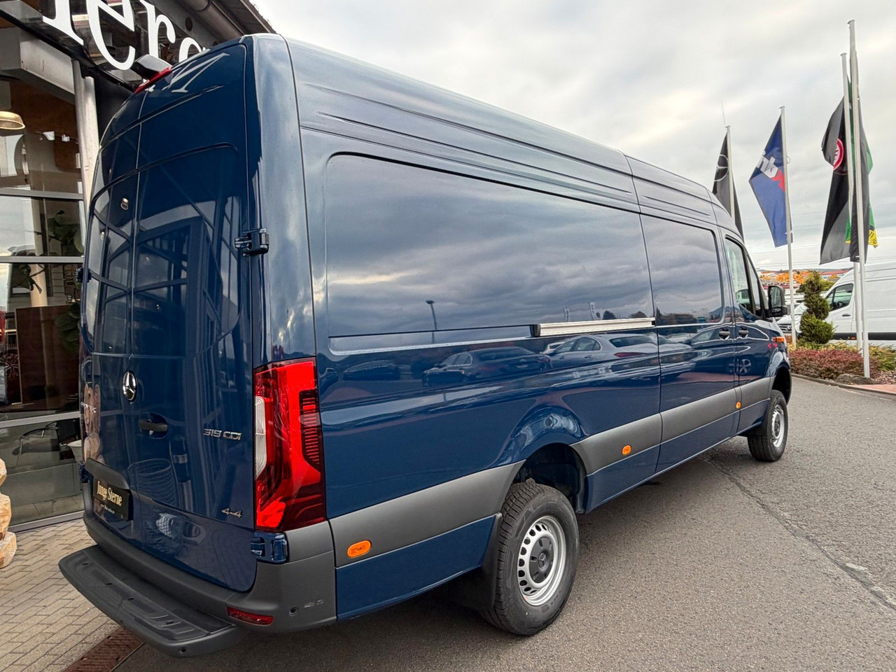 Mercedes-Benz Sprinter 319 CDI 4x4 4325 LED Navi - Furgon: foto 4 Mercedes-Benz Sprinter 319 CDI 4x4 4325 LED Navi - Furgon: foto 4