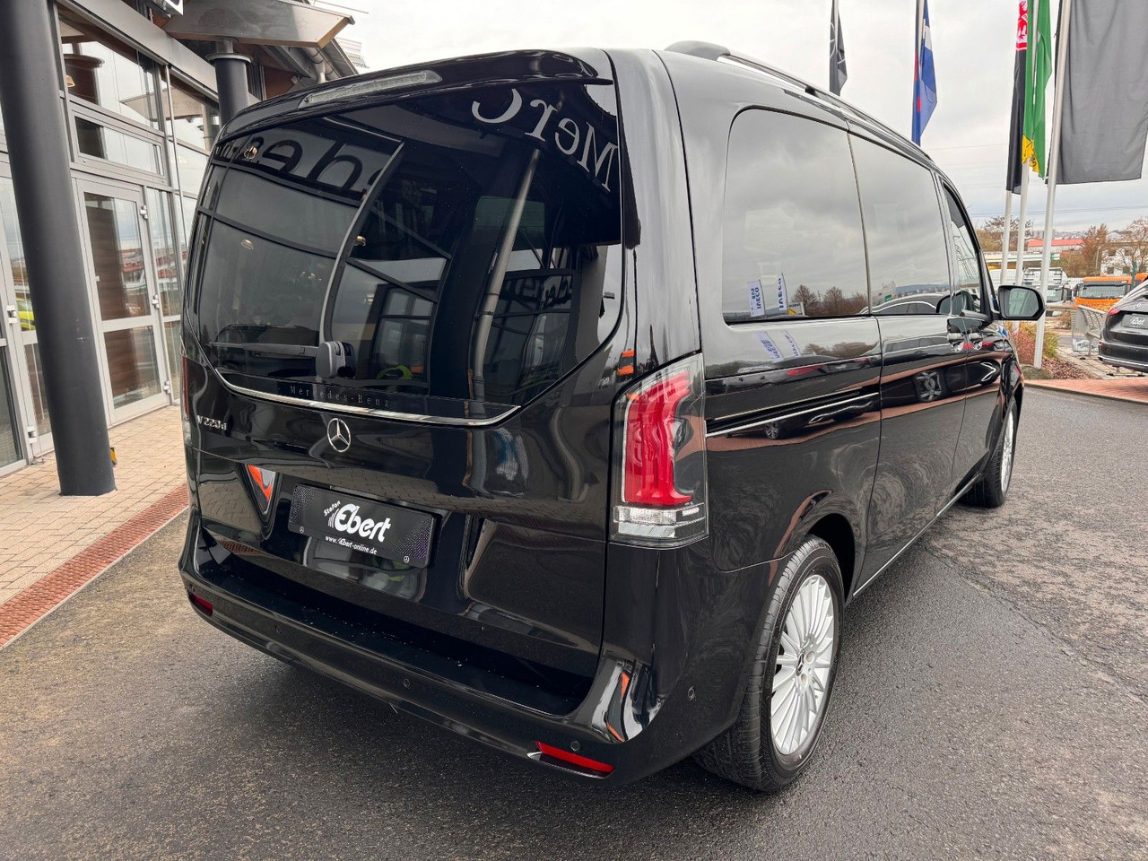 Mercedes-Benz V 220 d STYLE K Liege-Paket AHK2,5 DISTRONIC - Makinë me portobagazh: foto 4 Mercedes-Benz V 220 d STYLE K Liege-Paket AHK2,5 DISTRONIC - Makinë me portobagazh: foto 4